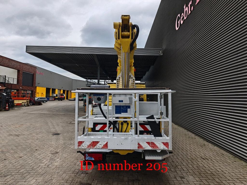 MAN 4x2 Palfinger P300KS