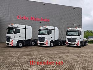 Mercedes-Benz 8x4/10x4 Titan Andockachse 180 Ton 3 Pieces!