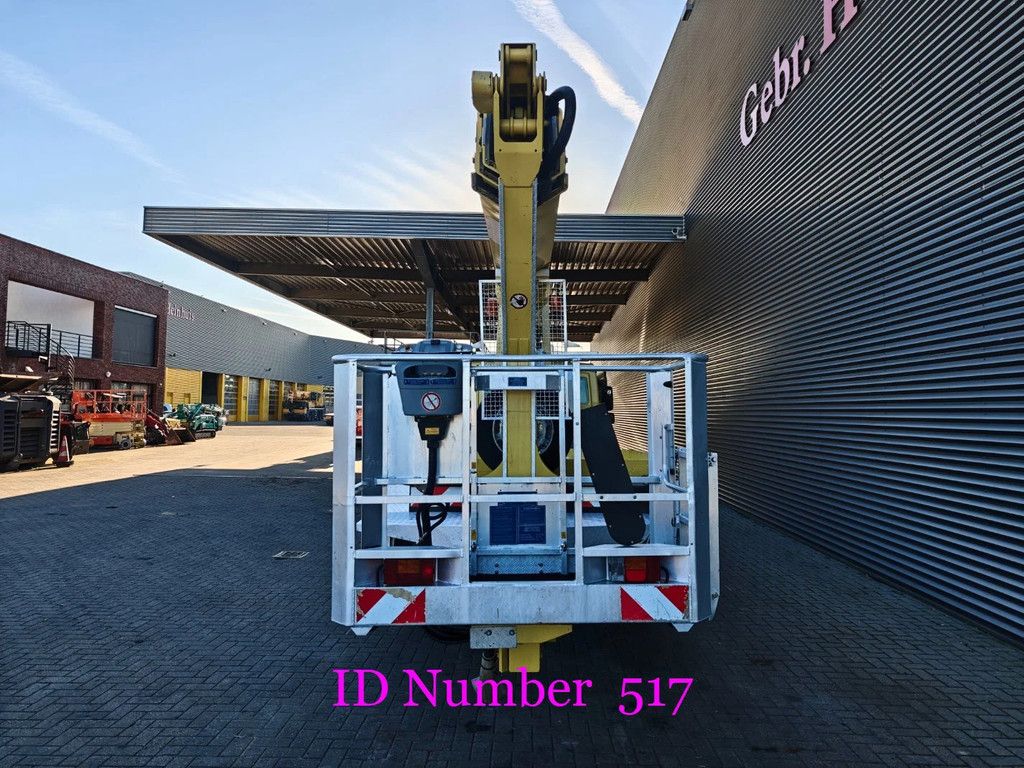 MAN 4x2 Palfinger WT 300