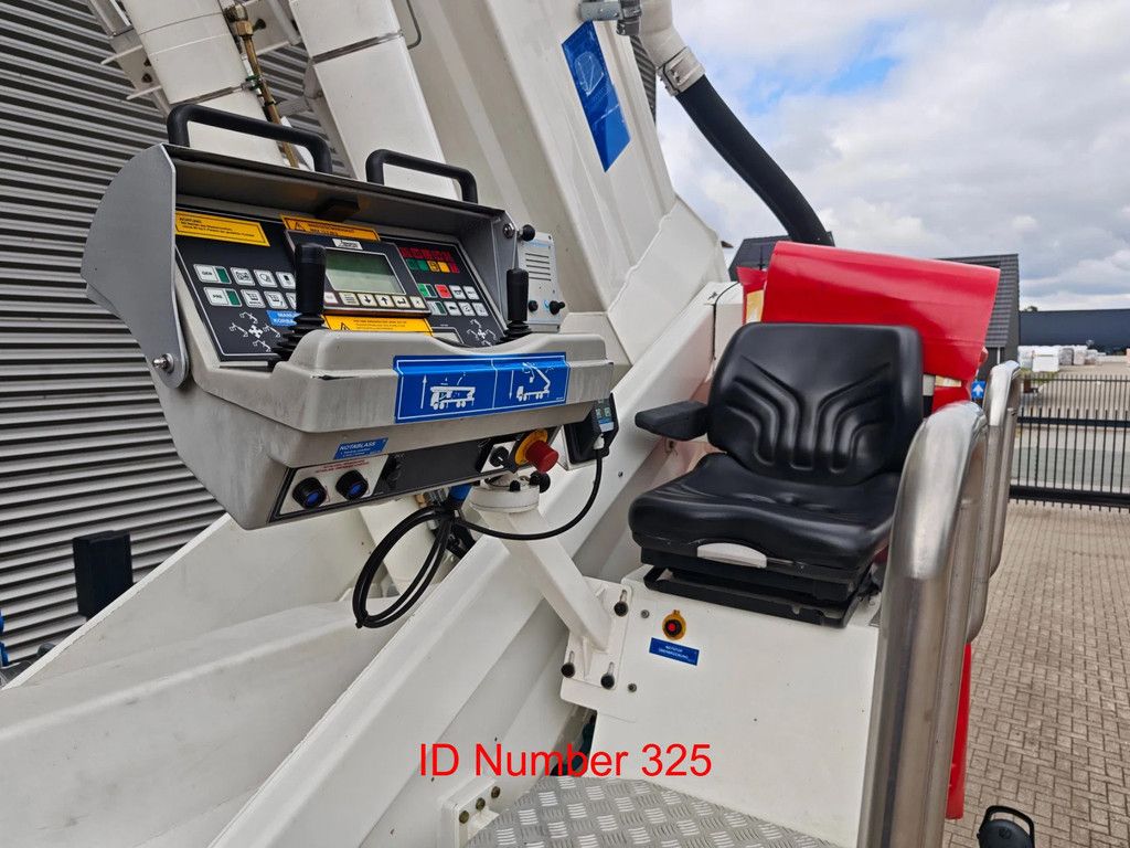 Scania G 340 4x2 Bronto Skylift F27HDT 2000
