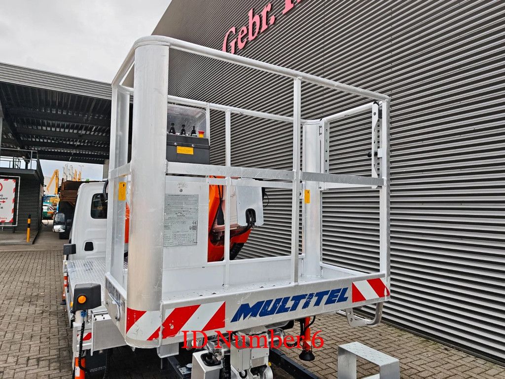 Iveco 35-140 Multitel MX 250