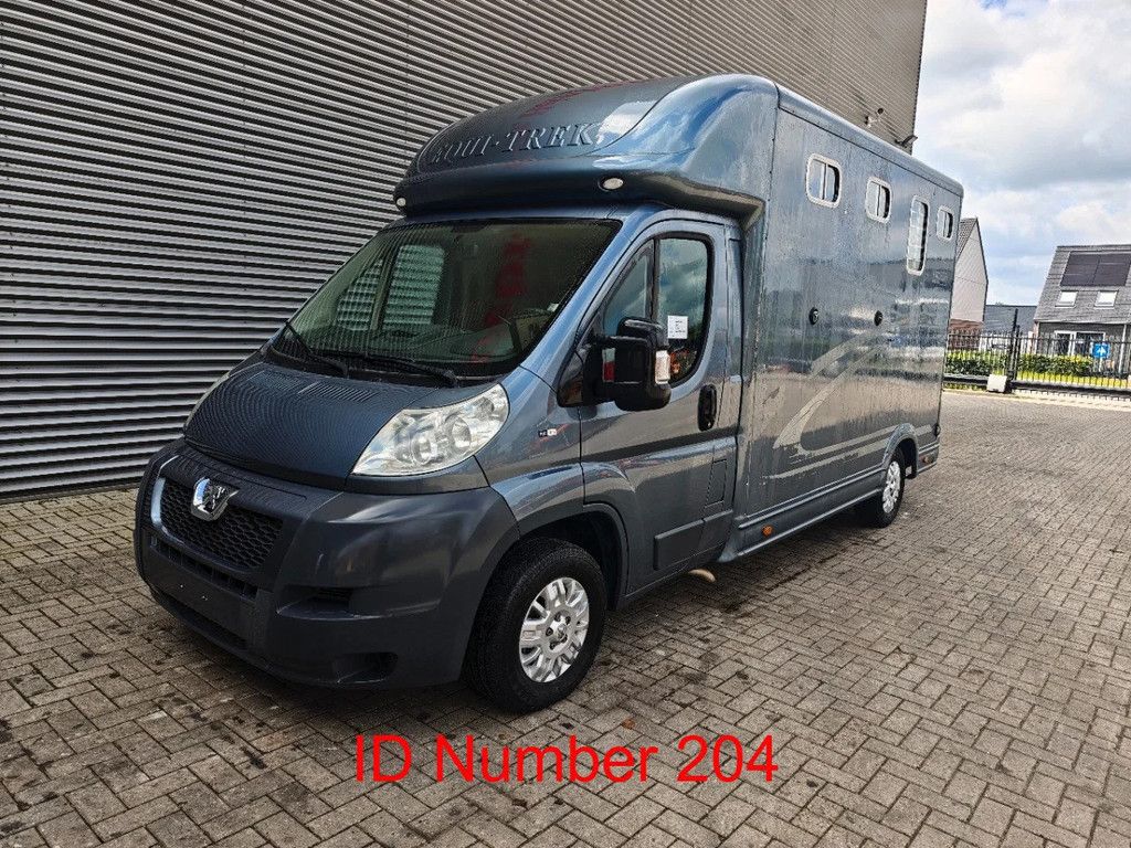 Peugeot 2,2 I HDI Equi-Trek Sonic
