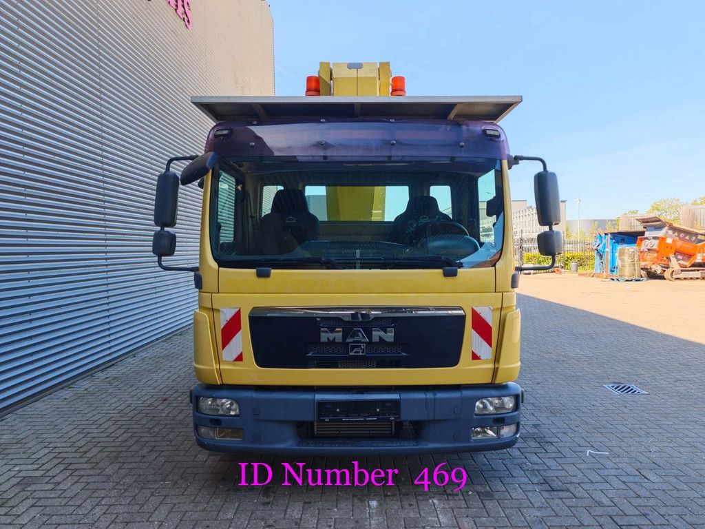 MAN 4x2 Palfinger WT 300