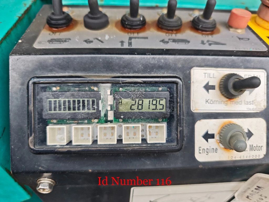 Maeda MC 405 CRME 2 x Jip!