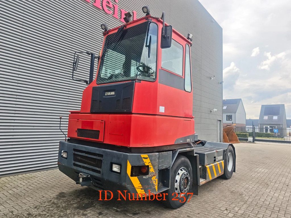 Kalmar 4x4 High Cabin!
