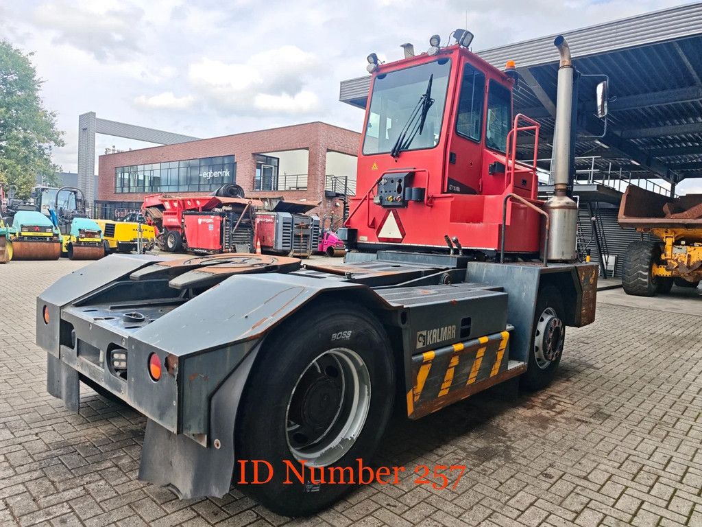 Kalmar 4x4 High Cabin!
