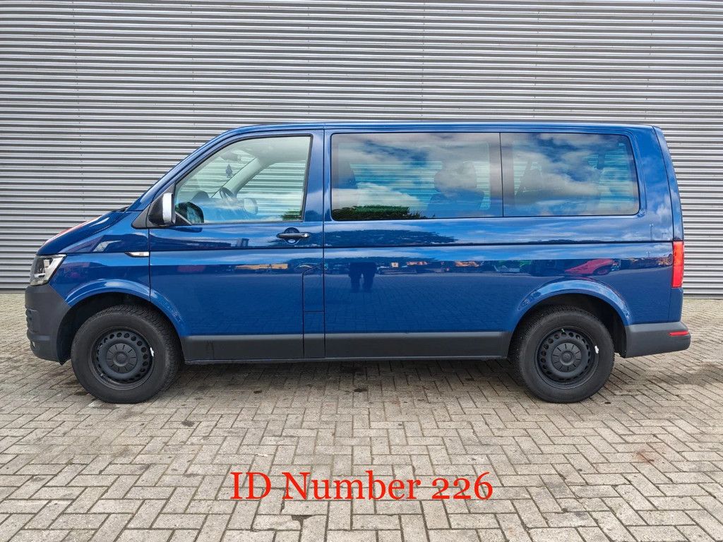 Volkswagen Caravelle 2.0 TDI 8 Persons!