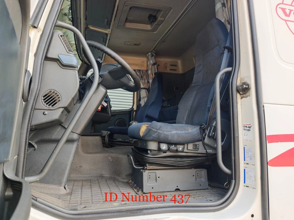 Volvo 6x2 Palfinger PK 44002