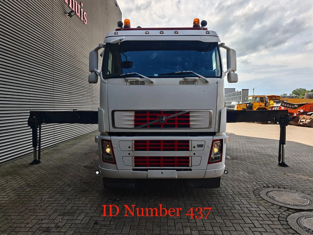 Volvo 6x2 Palfinger PK 44002
