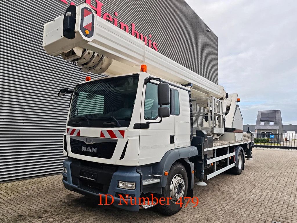 MAN 4x2 Ruthmann T460
