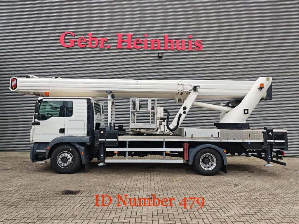 MAN 4x2 Ruthmann T460