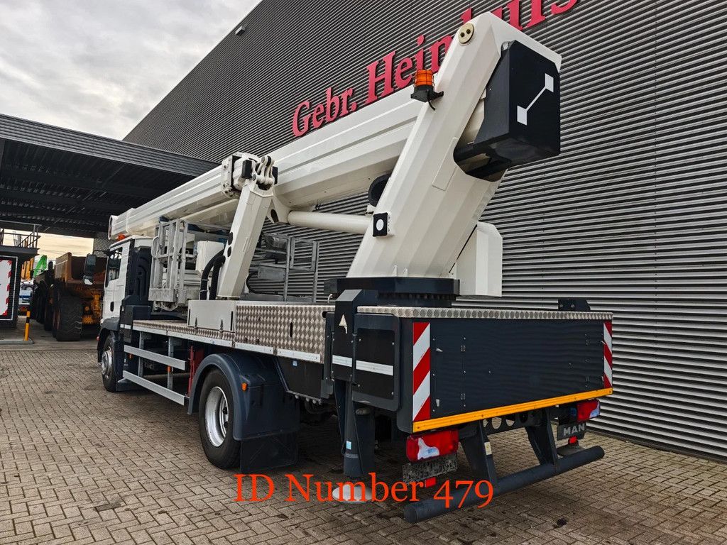 MAN 4x2 Ruthmann T460