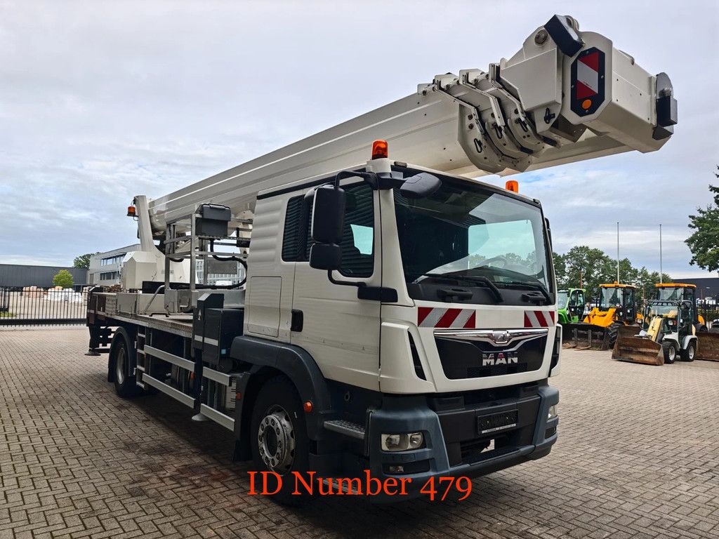 MAN 4x2 Ruthmann T460