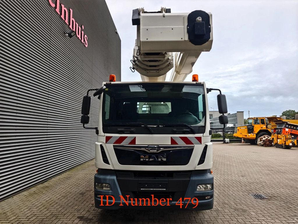 MAN 4x2 Ruthmann T460