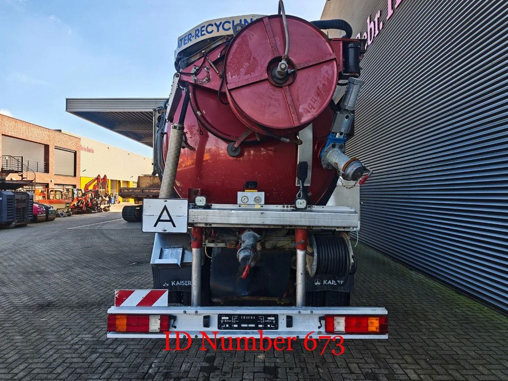 Mercedes-Benz 6x4 Kaiser Aquastar 11.000 Liter