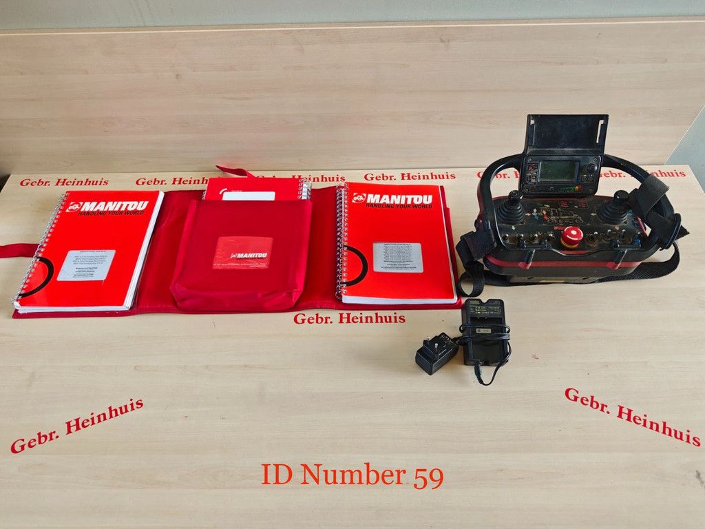Manitou + Privilege Radio Remote Forks Winch Basket!