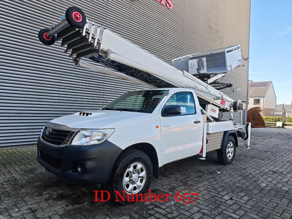 Toyota 4x2 Klaas Shorty 25