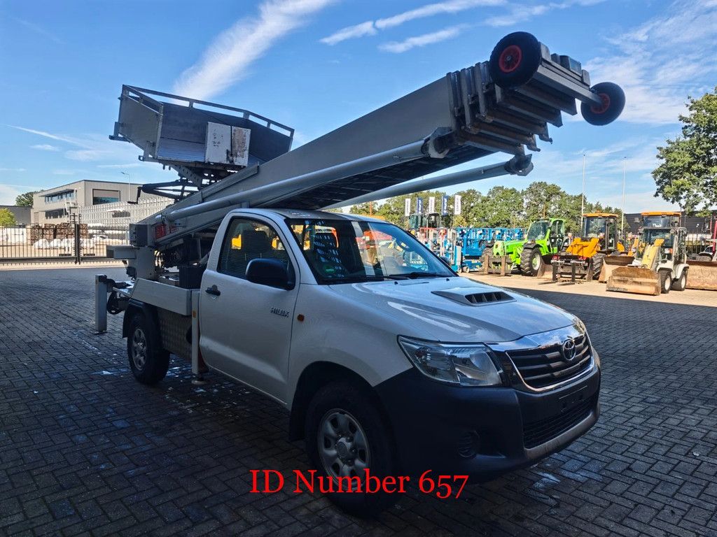 Toyota 4x2 Klaas Shorty 25